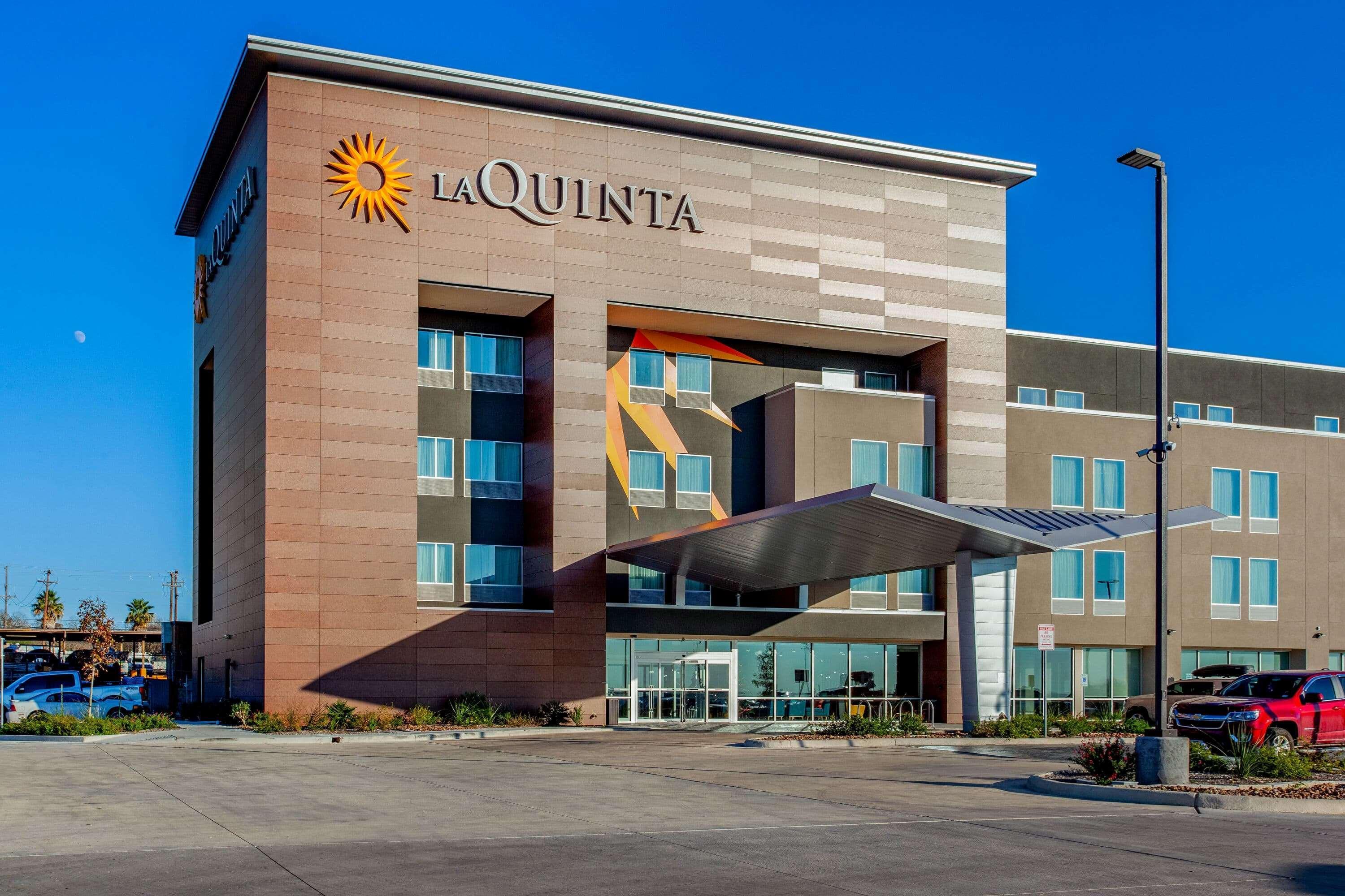 La Quinta By Wyndham San Antonio Alamo City Exterior photo