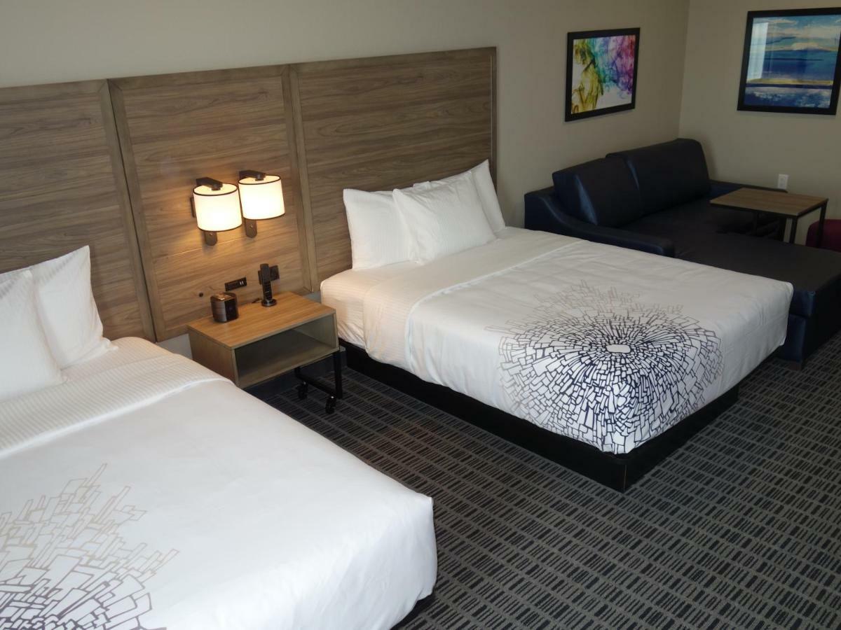 La Quinta By Wyndham San Antonio Alamo City Exterior photo