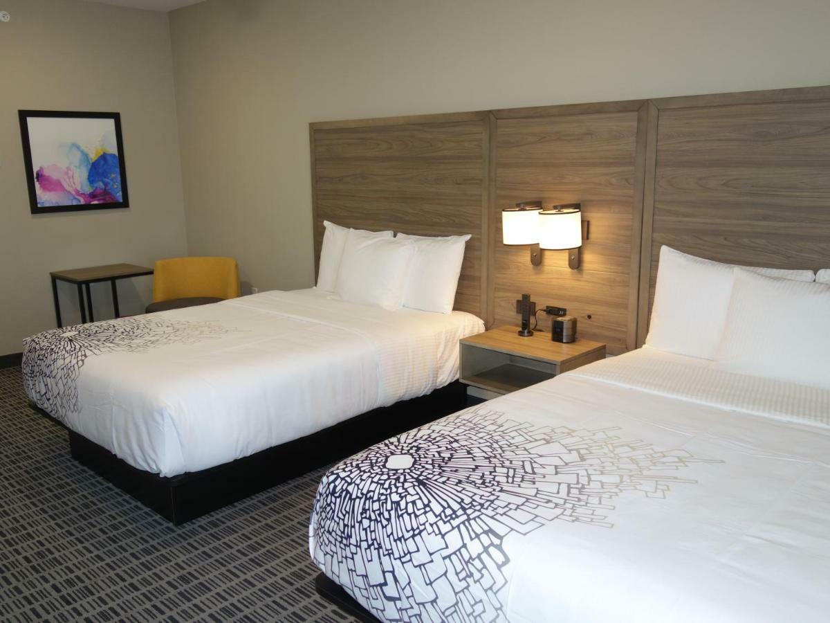 La Quinta By Wyndham San Antonio Alamo City Exterior photo
